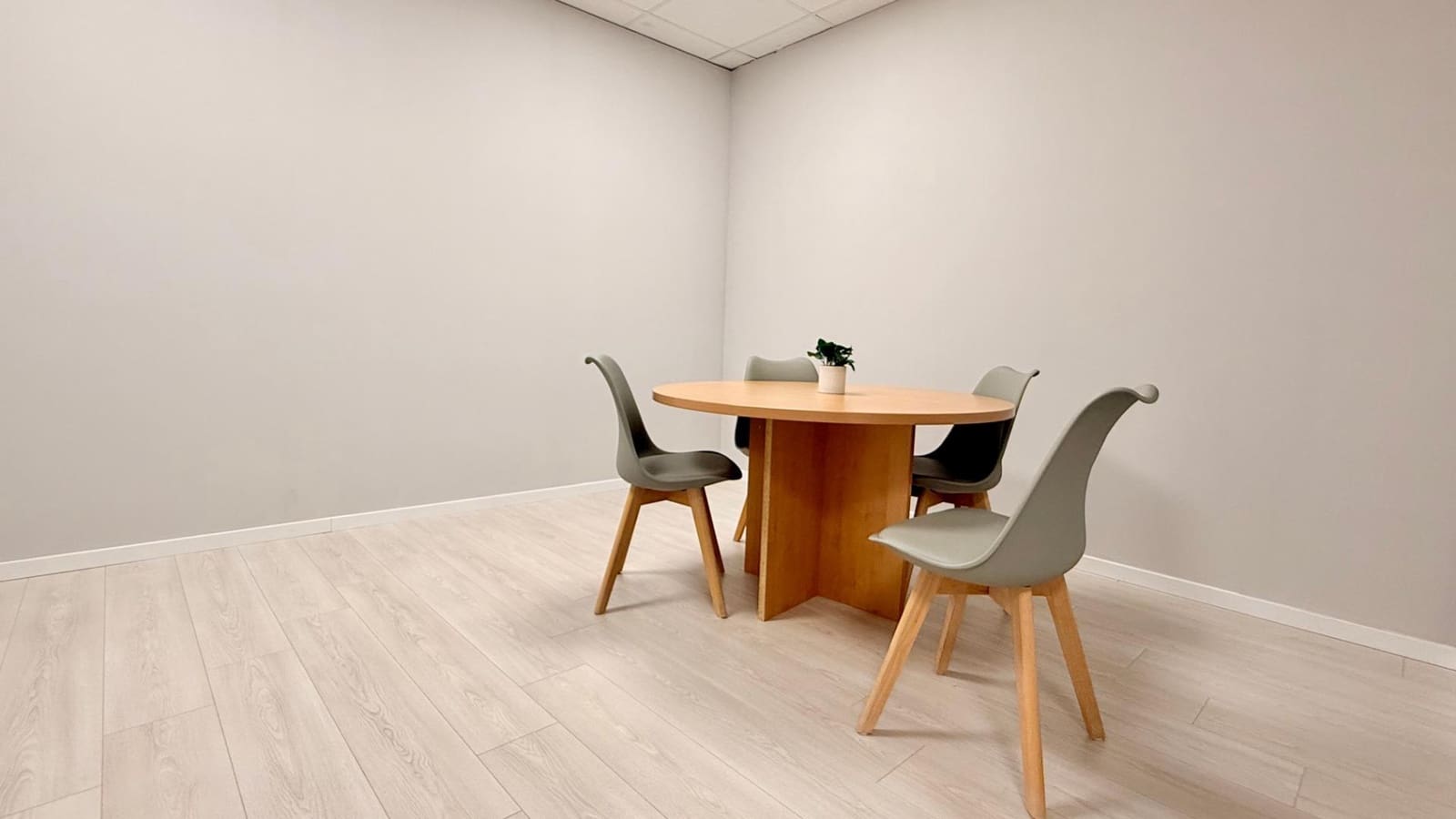 Kontor til leie i Pucol - € 400 (Ref: 9161117)