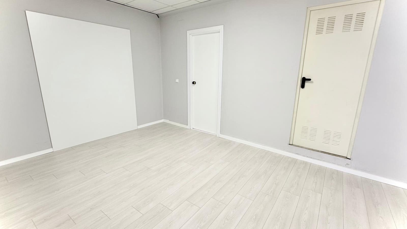 Kontor til leie i Pucol - € 400 (Ref: 9161117)