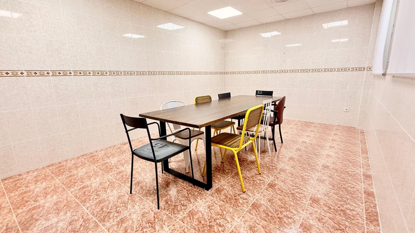 Kontor til leie i Pucol - € 400 (Ref: 9161117)