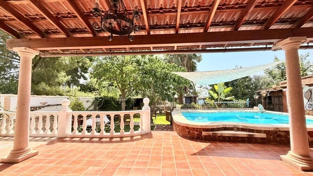 4 soveværelse Villa til salg i Museros med swimmingpool garage - € 359.000 (Ref: 9165852)