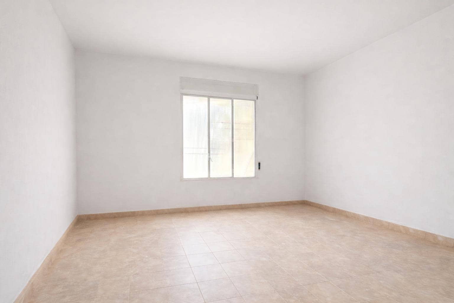 6 makuuhuone Omakotitalo myytävänä paikassa Aldaia mukana 
autotalli - 187 000 € (Ref: 9197808)