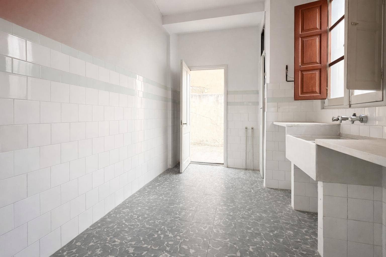 6 makuuhuone Omakotitalo myytävänä paikassa Aldaia mukana 
autotalli - 187 000 € (Ref: 9197808)