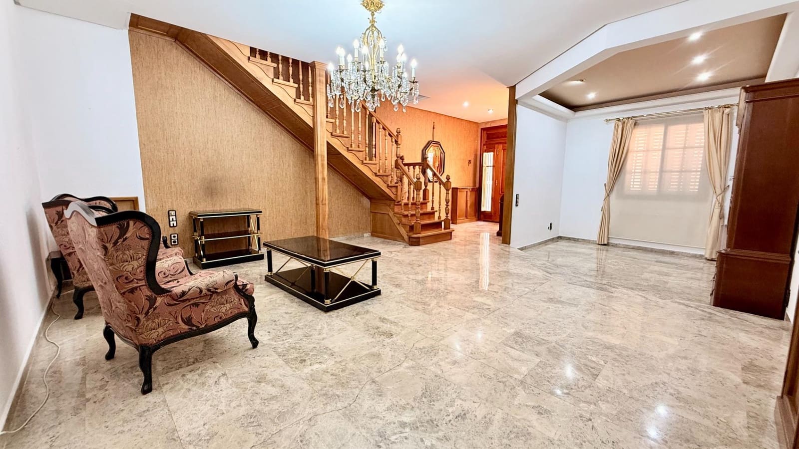 2 bedroom Flat for rent in Albalat dels Sorells with garage - € 1,000 (Ref: 9379131)