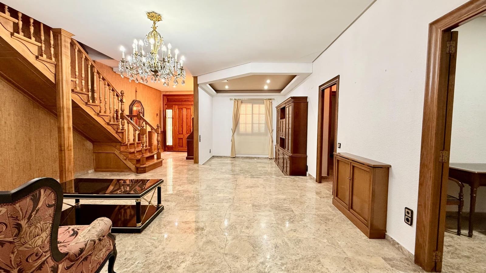 2 bedroom Flat for rent in Albalat dels Sorells with garage - € 1,000 (Ref: 9379131)