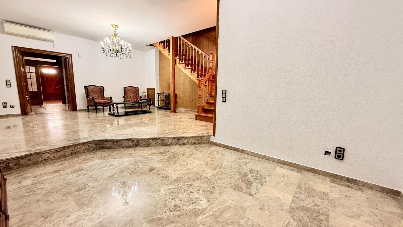 2 bedroom Flat for rent in Albalat dels Sorells with garage - € 1,000 (Ref: 9379131)