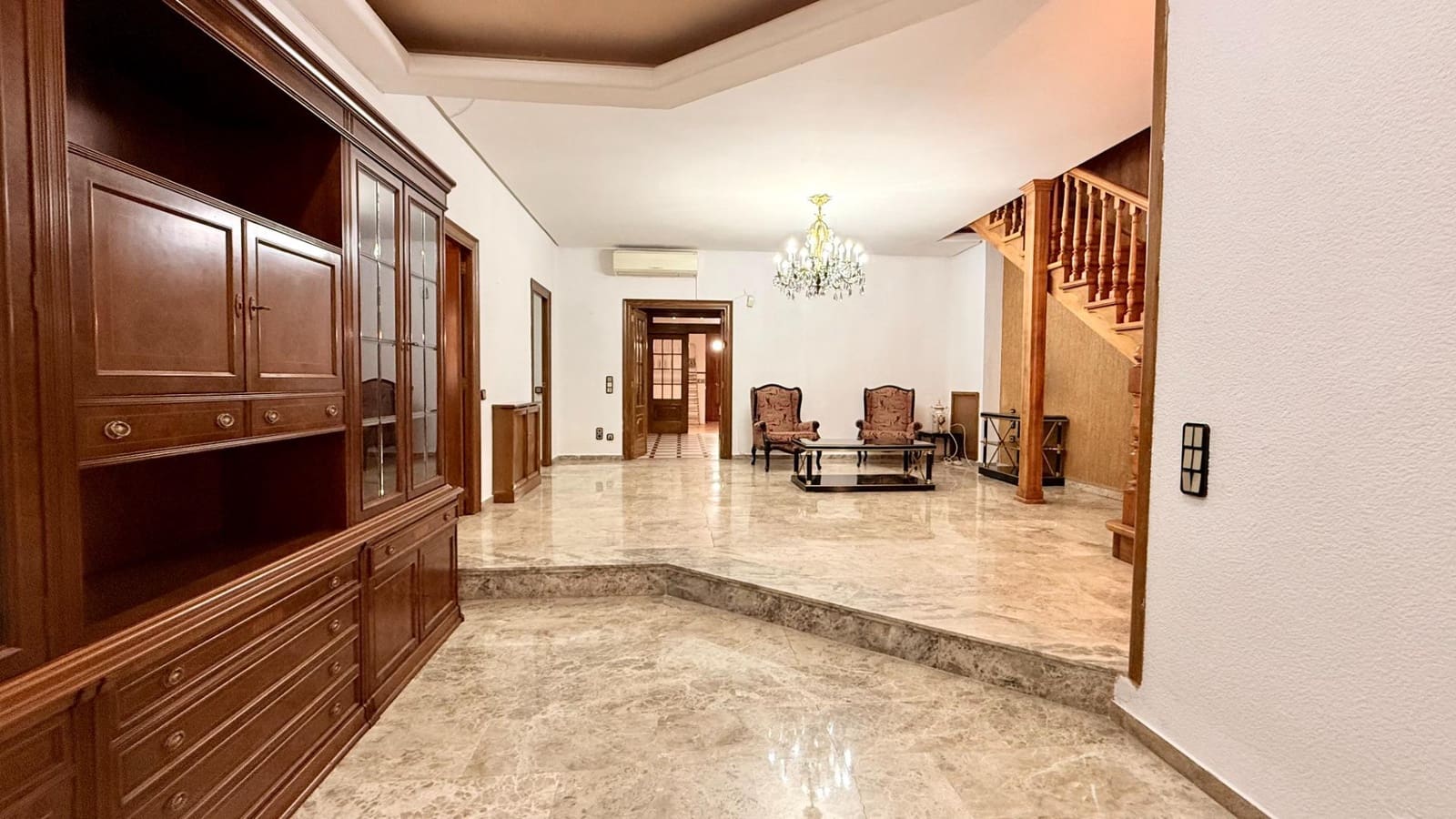 2 bedroom Flat for rent in Albalat dels Sorells with garage - € 1,000 (Ref: 9379131)