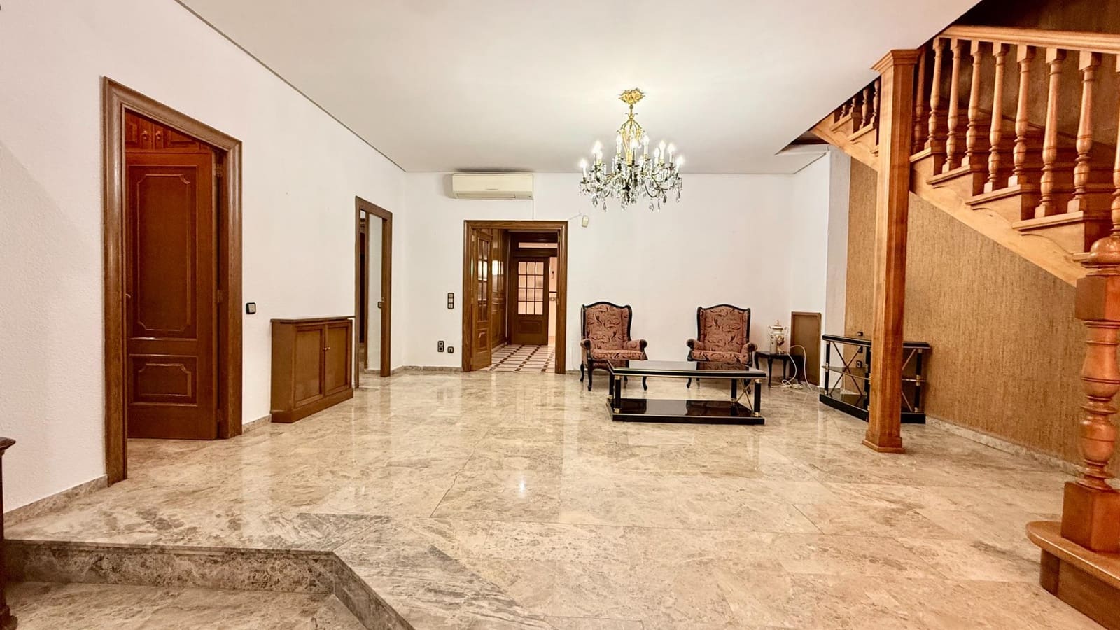 2 bedroom Flat for rent in Albalat dels Sorells with garage - € 1,000 (Ref: 9379131)