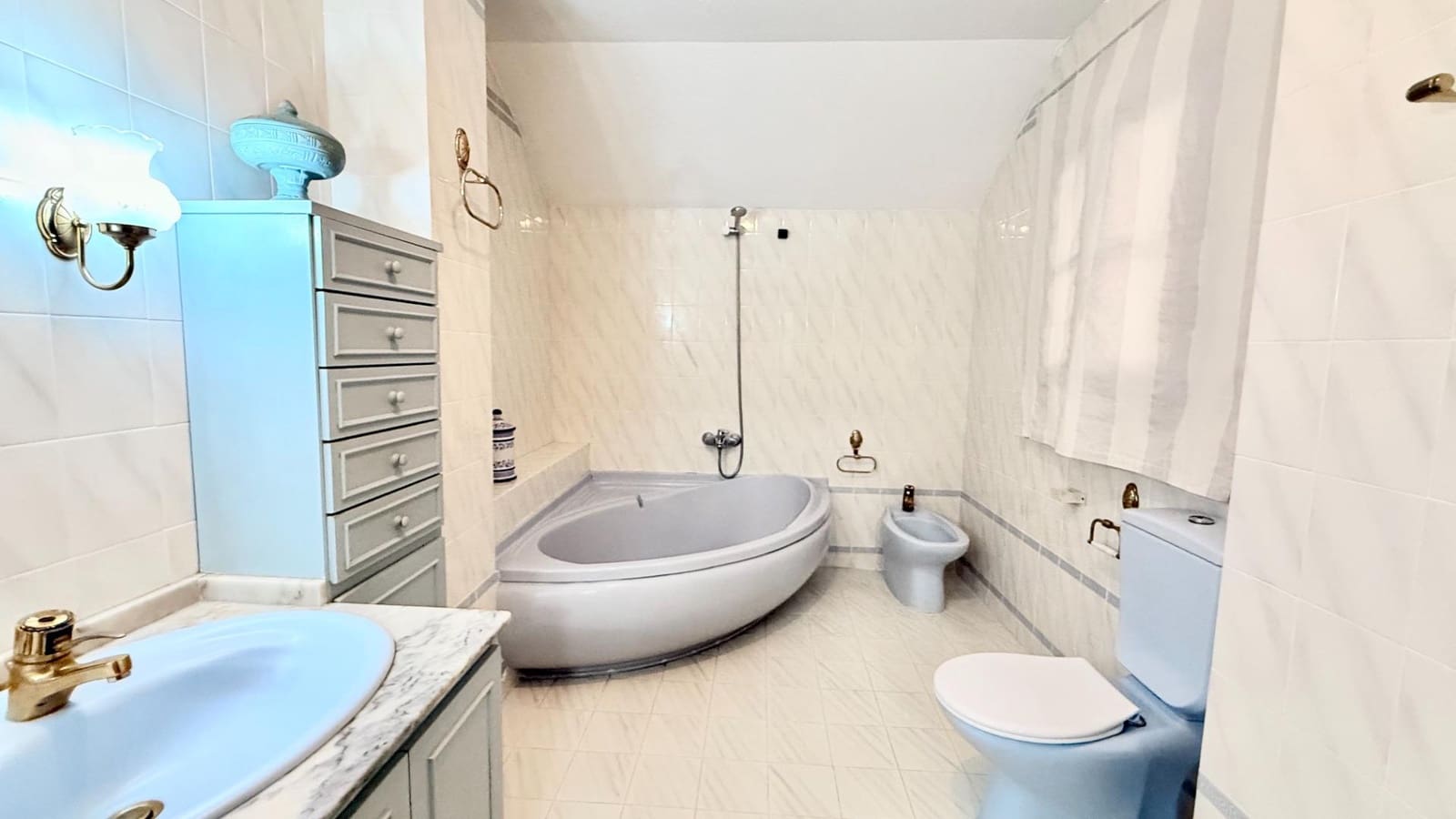 2 bedroom Flat for rent in Albalat dels Sorells with garage - € 1,000 (Ref: 9379131)