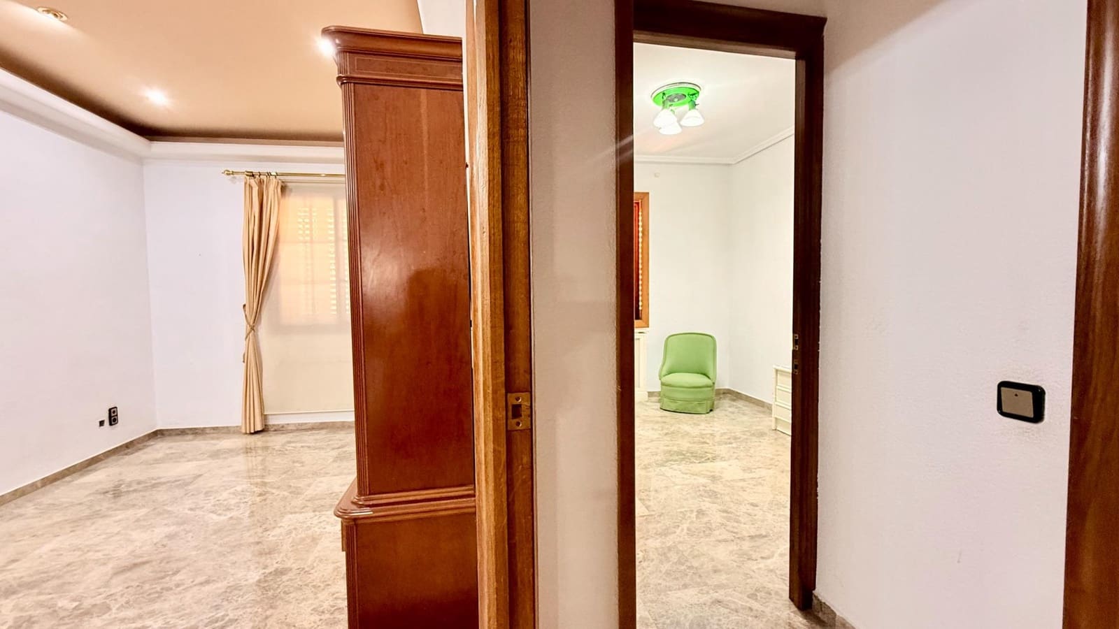 2 bedroom Flat for rent in Albalat dels Sorells with garage - € 1,000 (Ref: 9379131)