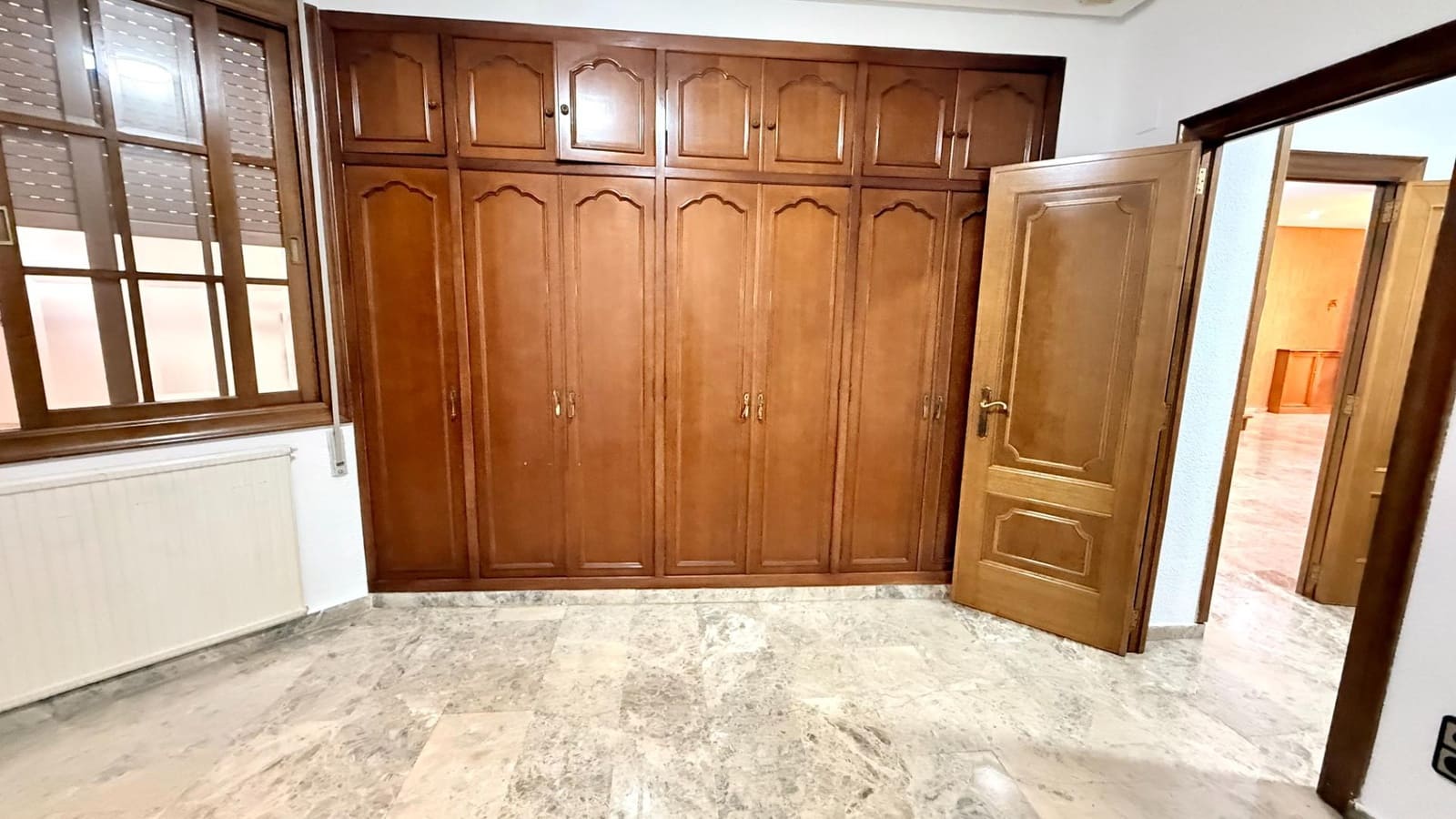 2 bedroom Flat for rent in Albalat dels Sorells with garage - € 1,000 (Ref: 9379131)