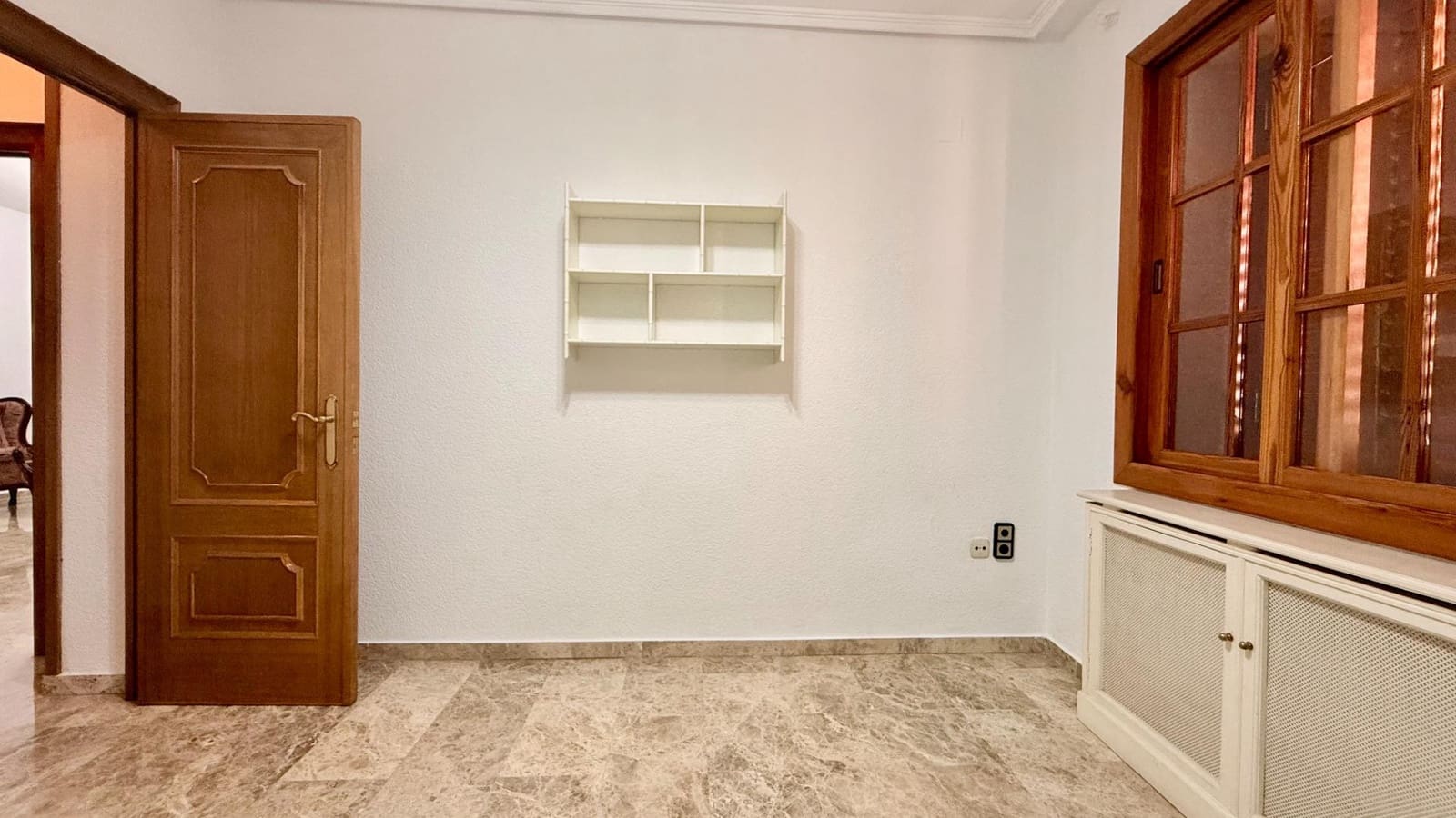 2 bedroom Flat for rent in Albalat dels Sorells with garage - € 1,000 (Ref: 9379131)