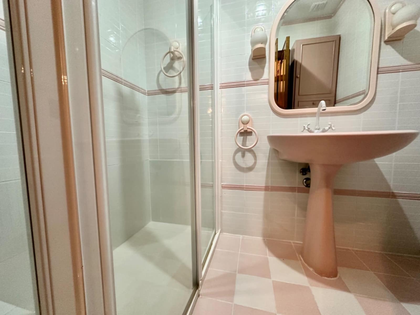 2 bedroom Flat for rent in Albalat dels Sorells with garage - € 1,000 (Ref: 9379131)