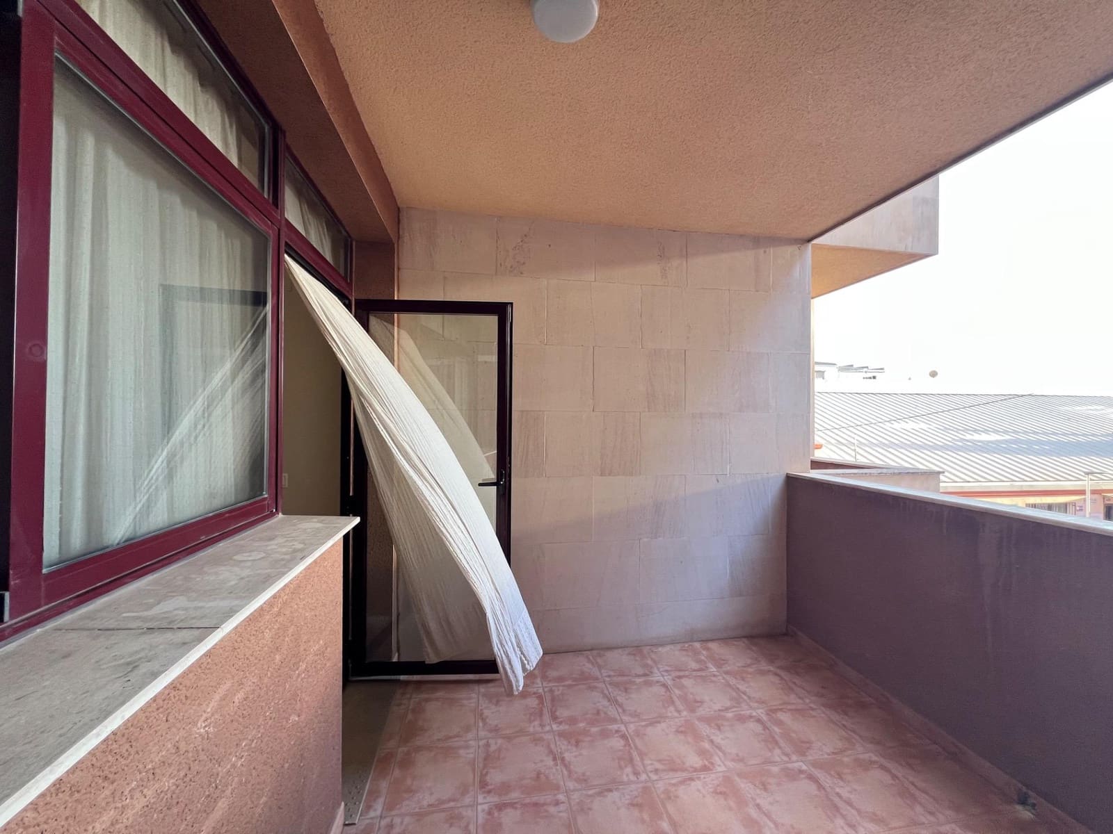 2 sovrum Lägenhet till salu i Burjassot med garage - 239 000 € (Ref: 9390983)