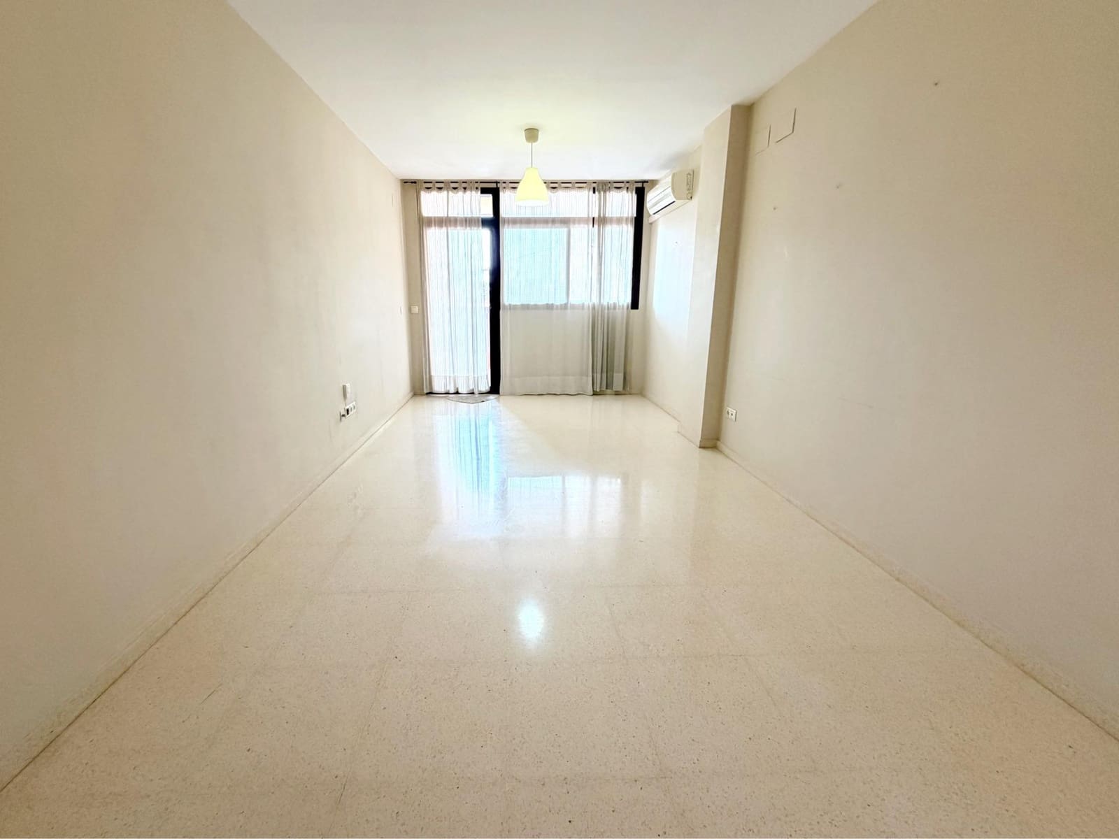 2 soverom Leilighet til salgs i Burjassot med garasje - € 229 000 (Ref: 9390983)