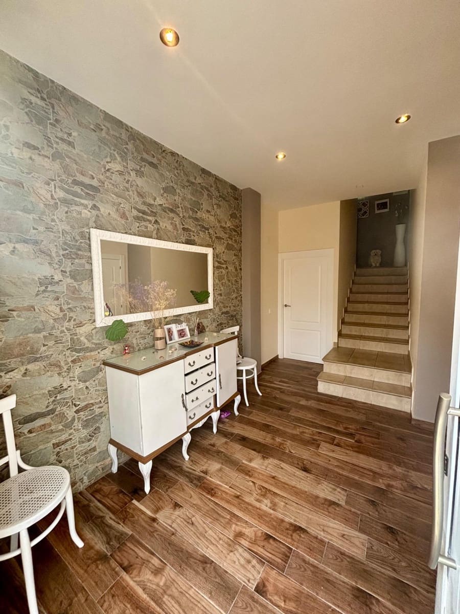 4 camera da letto Villa in vendita in Minglanilla con garage - 200.000 € (Rif: 9427318)