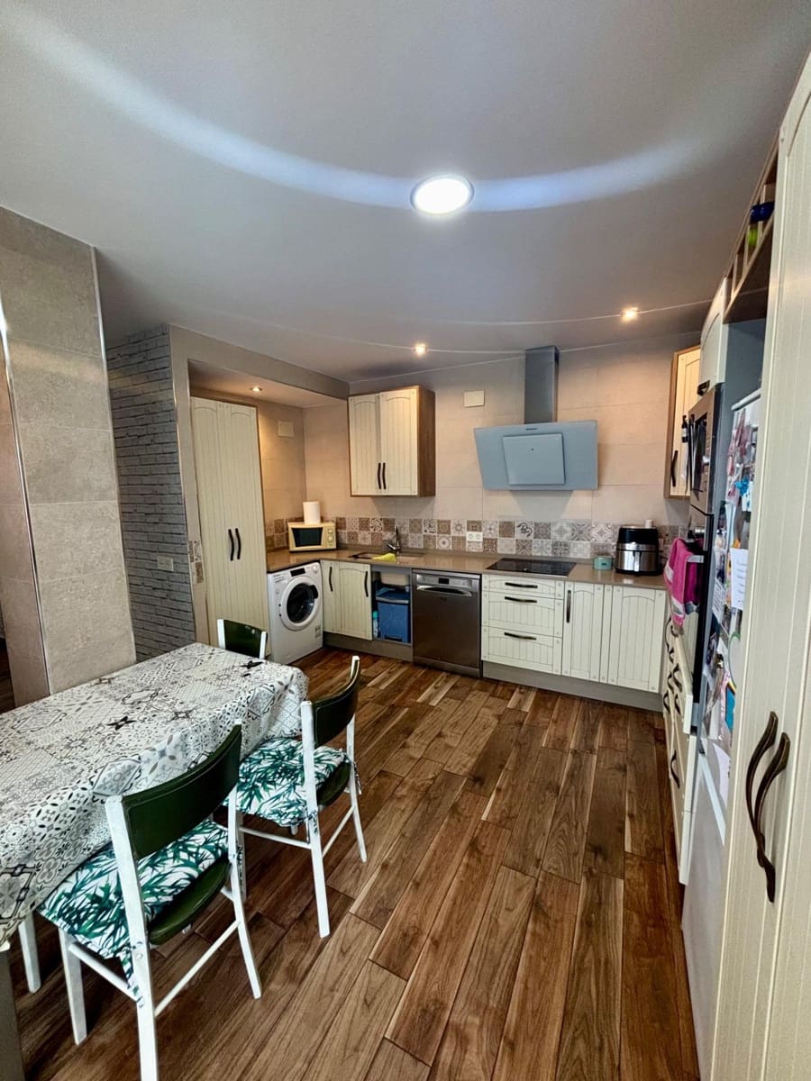 4 camera da letto Villa in vendita in Minglanilla con garage - 200.000 € (Rif: 9427318)