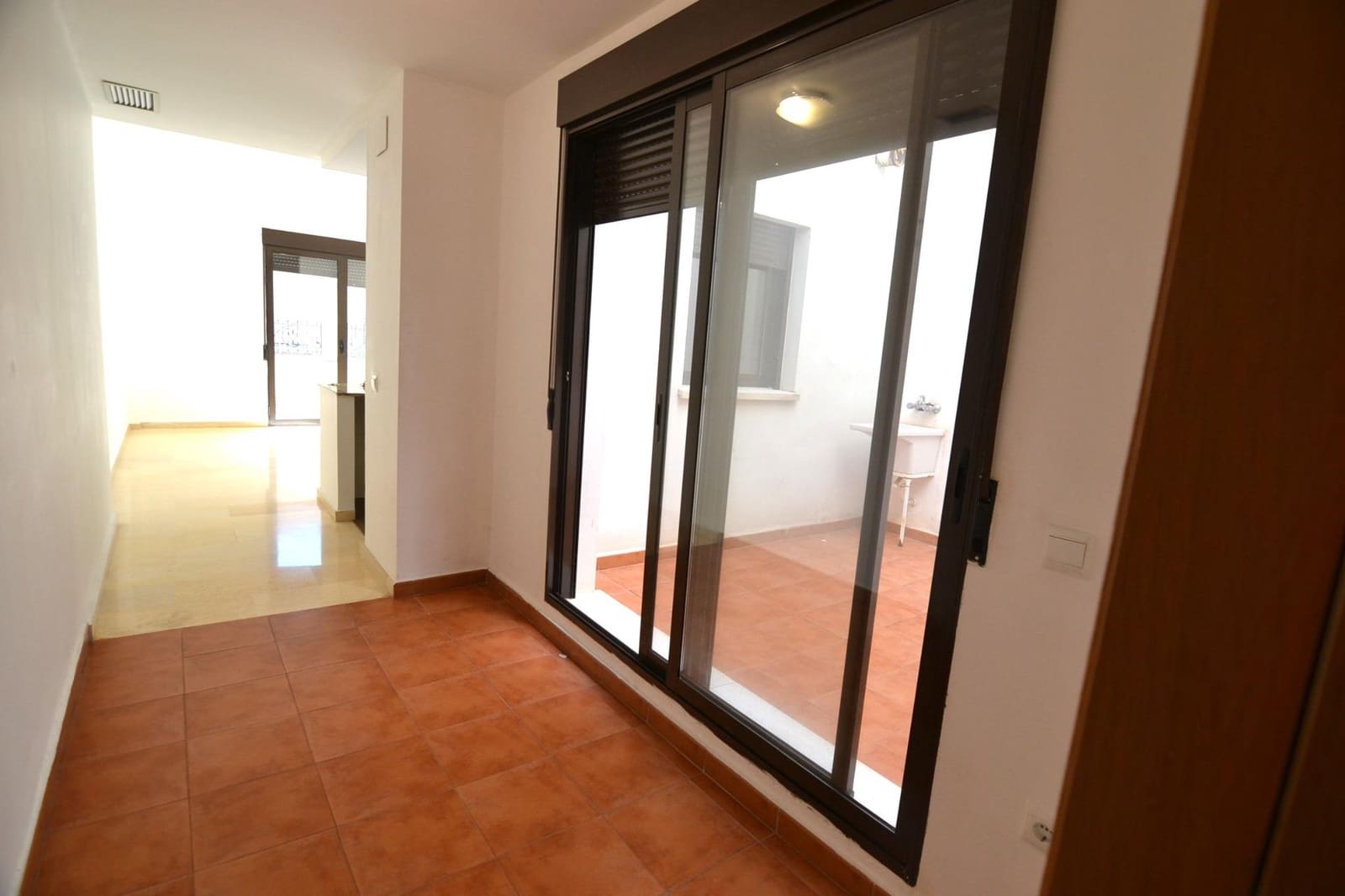 2 makuuhuone Asunto vuokrattavana paikassa Museros mukana 
autotalli - 900 € (Ref: 9449402)