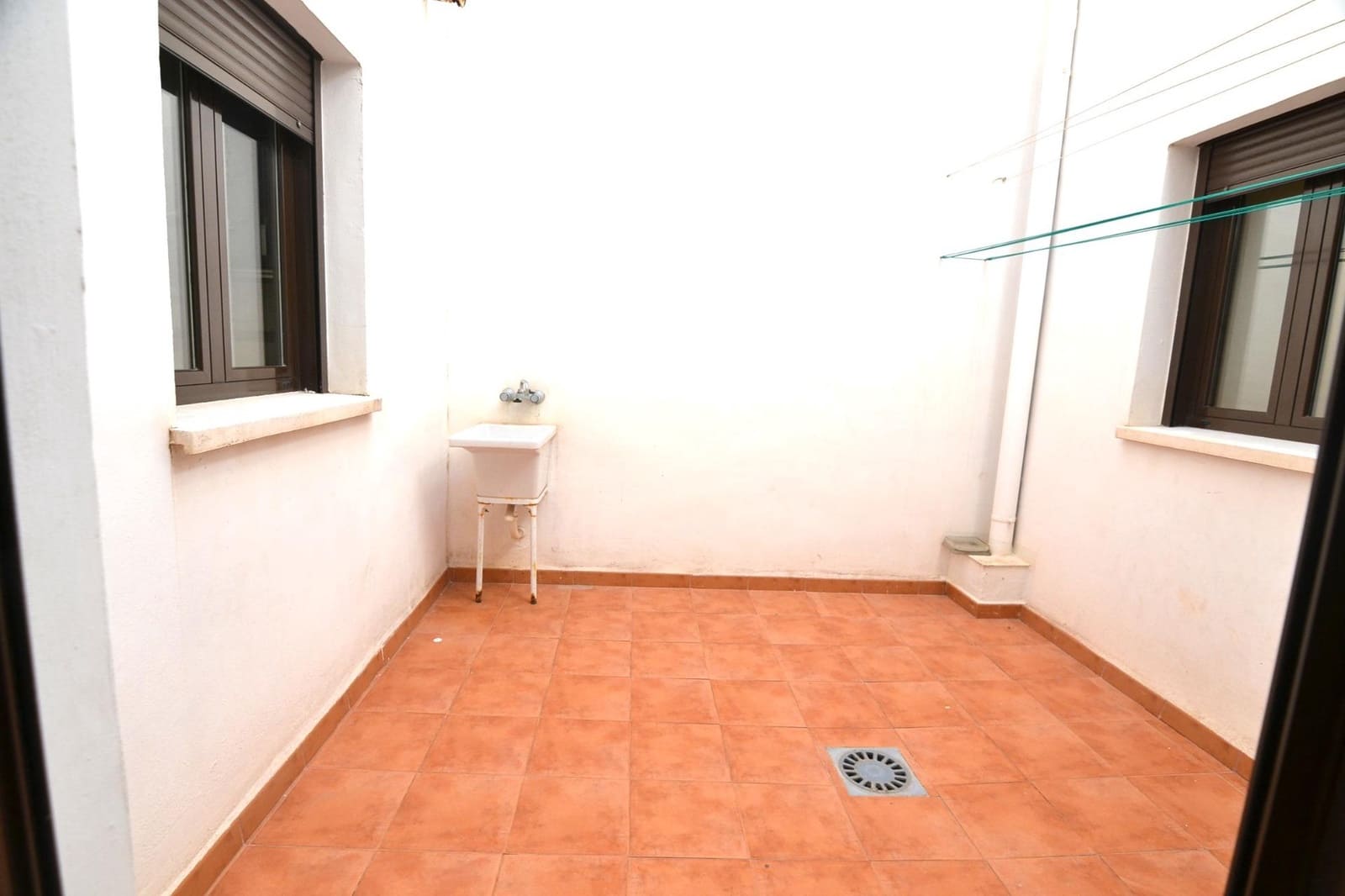 2 makuuhuone Asunto vuokrattavana paikassa Museros mukana 
autotalli - 900 € (Ref: 9449402)