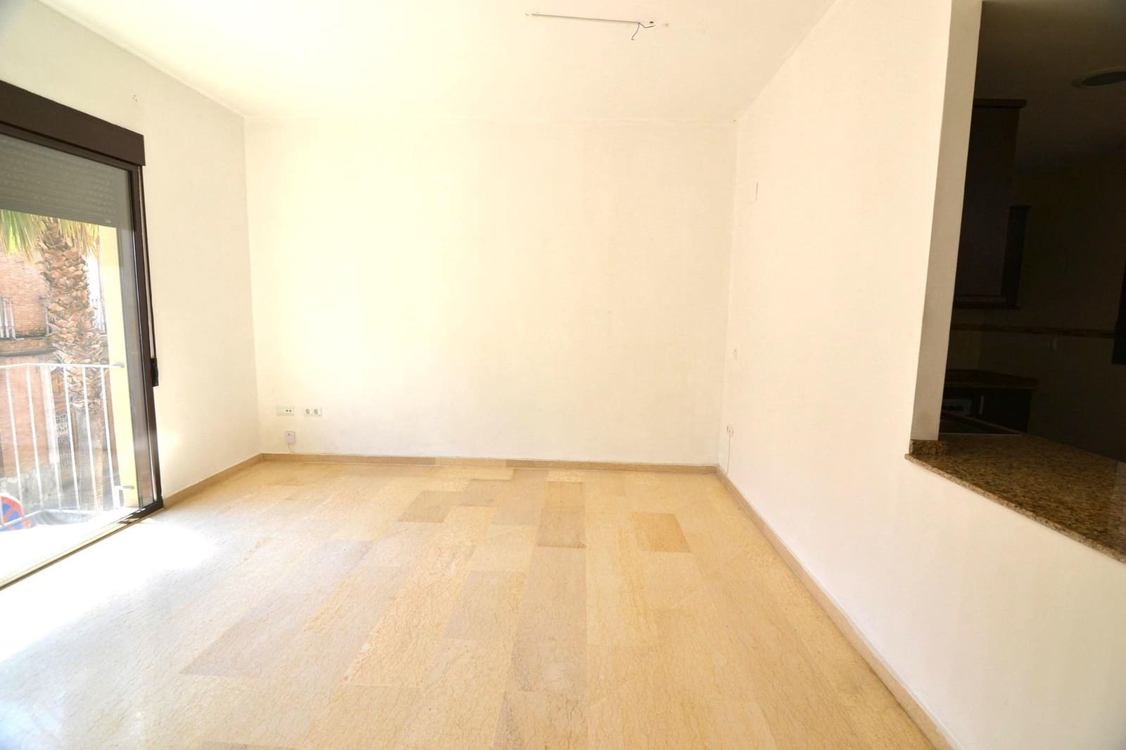 2 makuuhuone Asunto vuokrattavana paikassa Museros mukana 
autotalli - 900 € (Ref: 9449402)