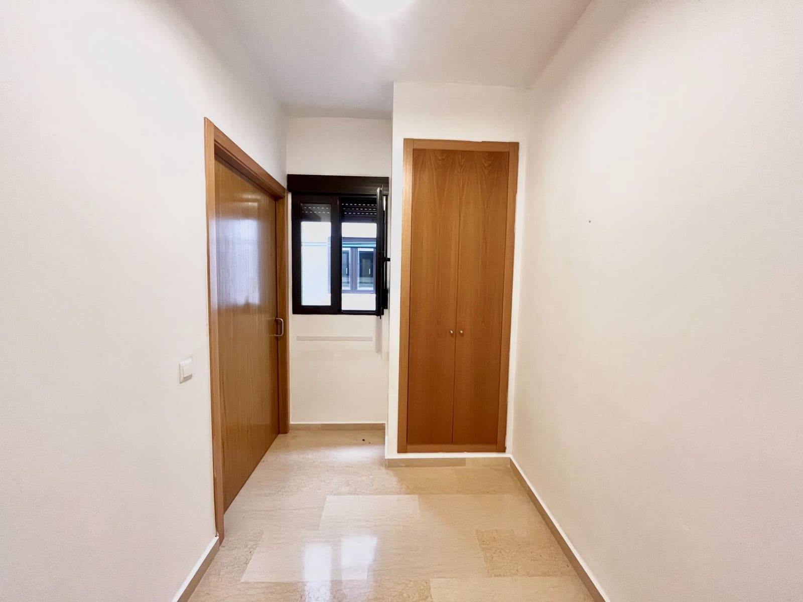 2 makuuhuone Asunto vuokrattavana paikassa Museros mukana 
autotalli - 900 € (Ref: 9449402)