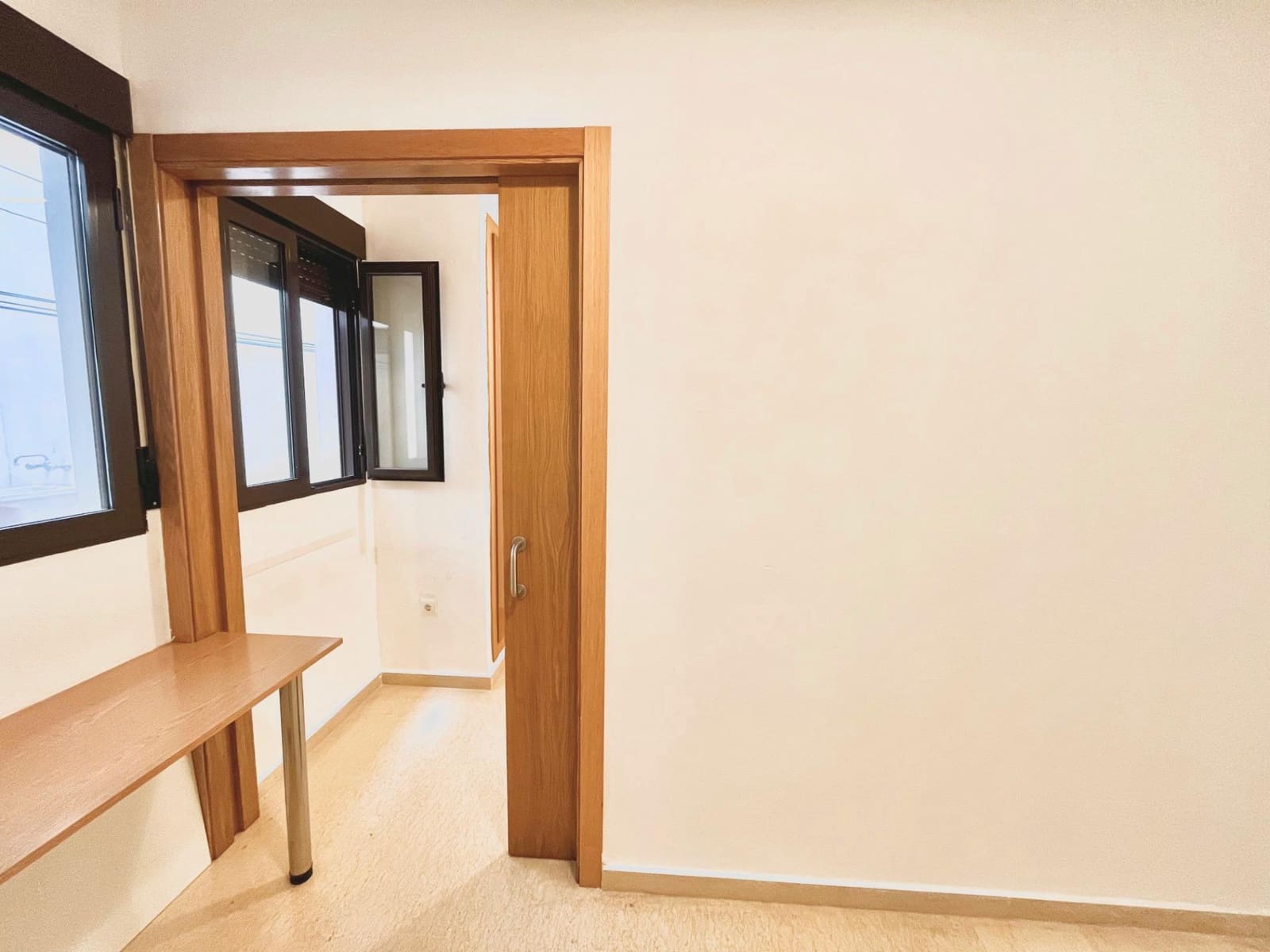 2 makuuhuone Asunto vuokrattavana paikassa Museros mukana 
autotalli - 900 € (Ref: 9449402)