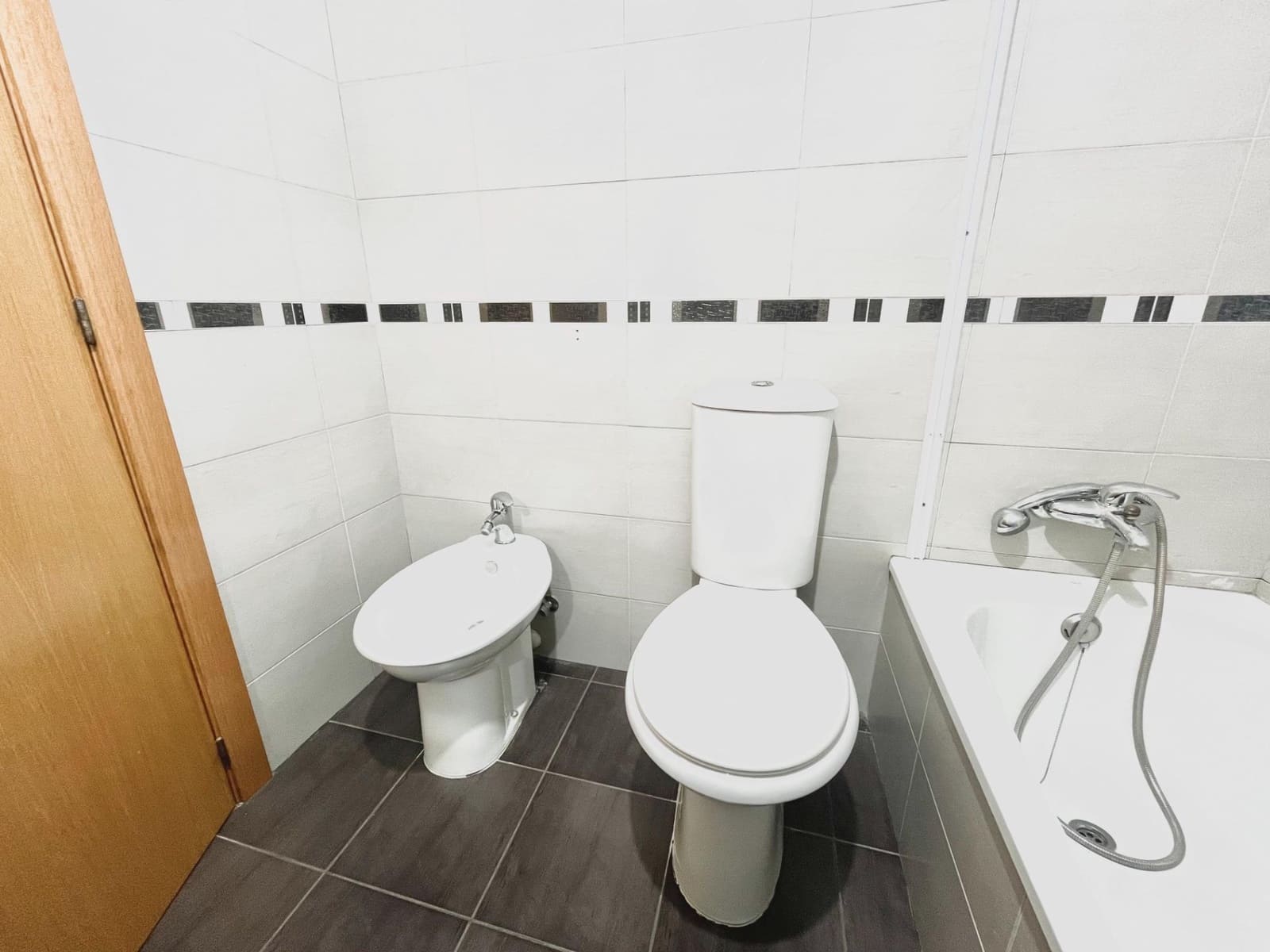 2 makuuhuone Asunto vuokrattavana paikassa Museros mukana 
autotalli - 900 € (Ref: 9449402)