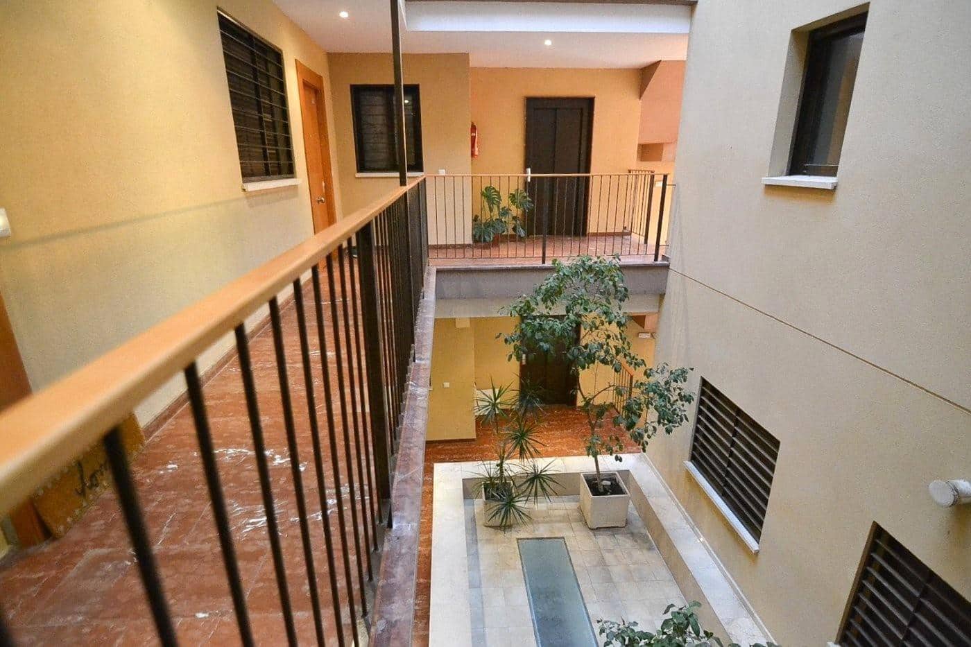 2 bedroom Flat for rent in Museros with garage - € 900 (Ref: 9449402)