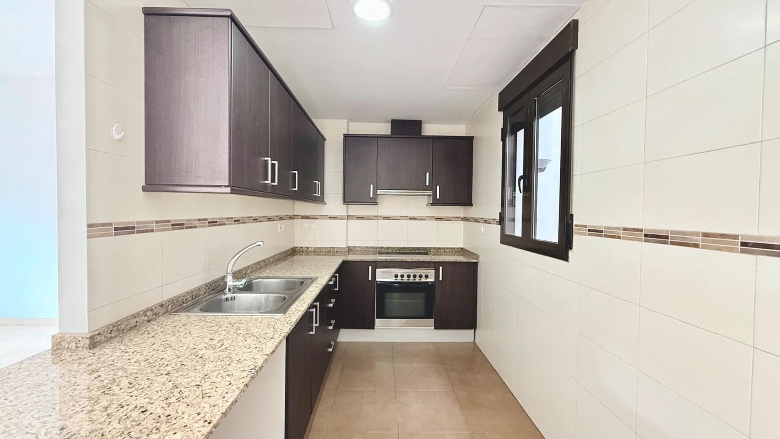 2 bedroom Flat for rent in Museros with garage - € 900 (Ref: 9449402)