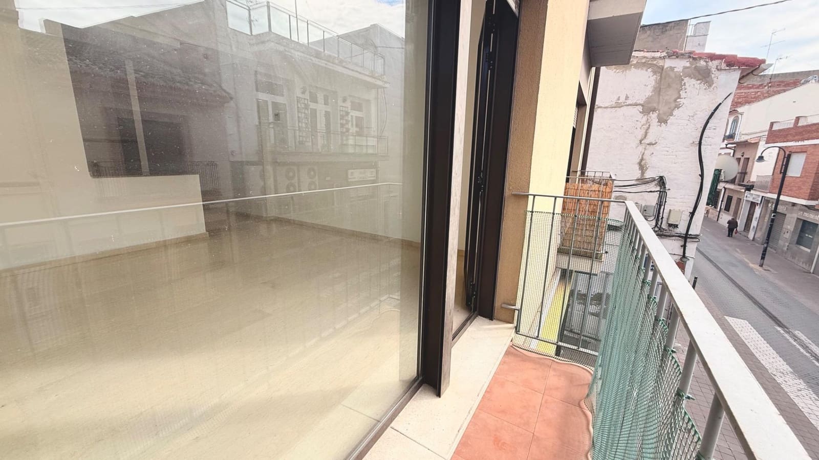 2 bedroom Flat for rent in Museros with garage - € 900 (Ref: 9449402)