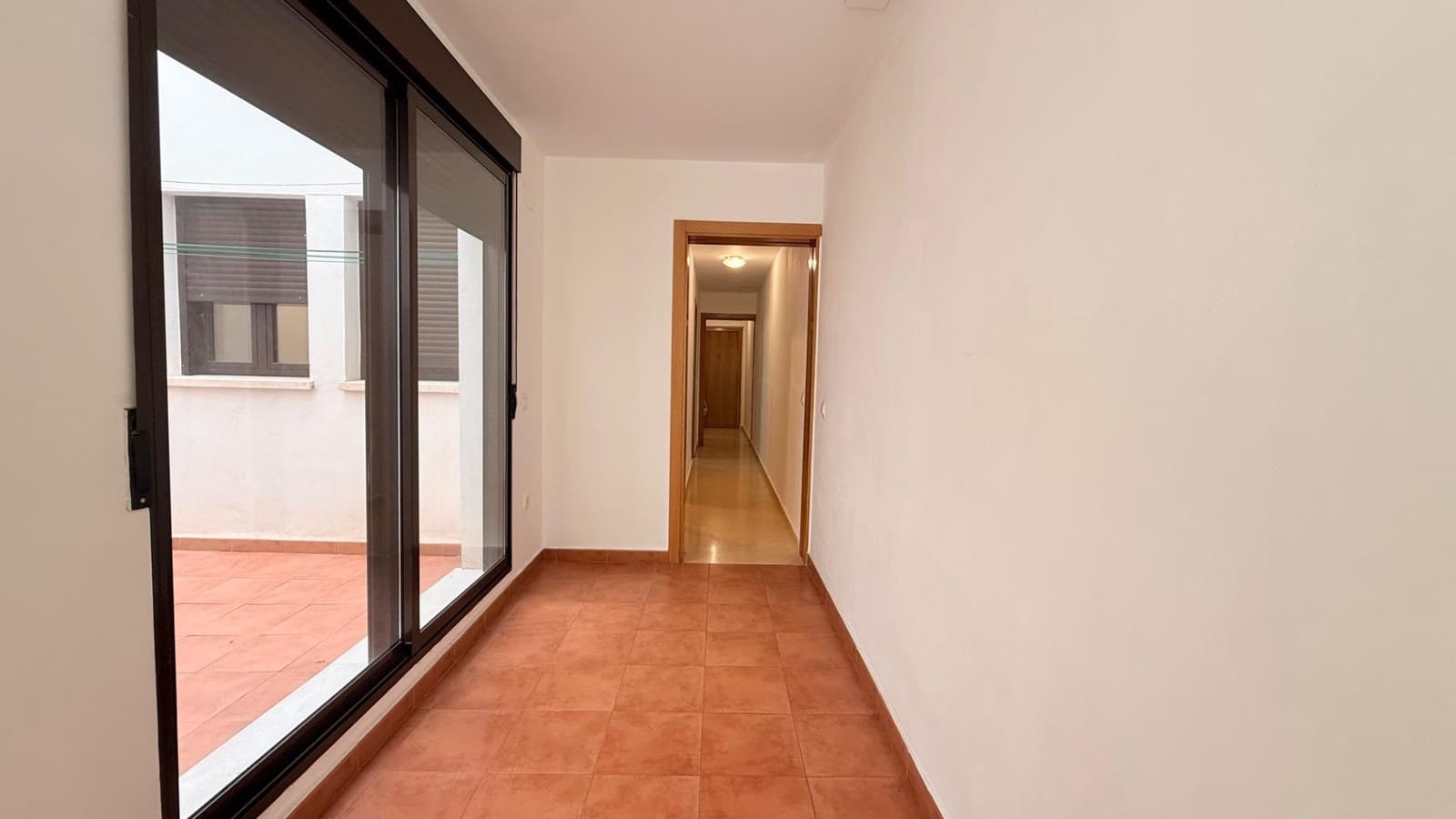 2 bedroom Flat for rent in Museros with garage - € 900 (Ref: 9449402)