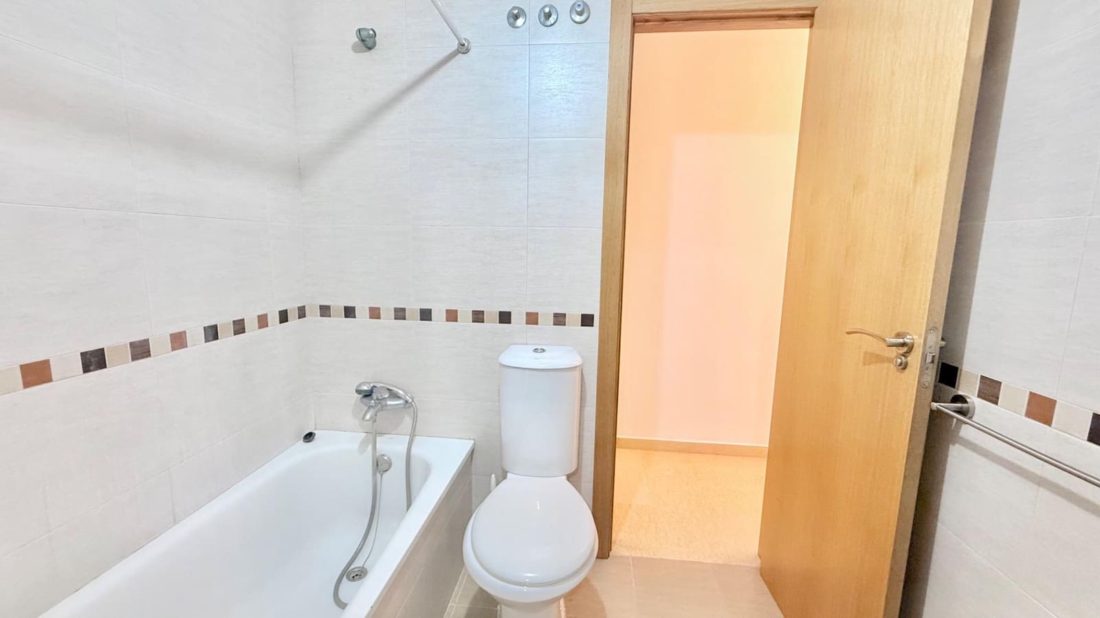 2 bedroom Flat for rent in Museros with garage - € 900 (Ref: 9449402)