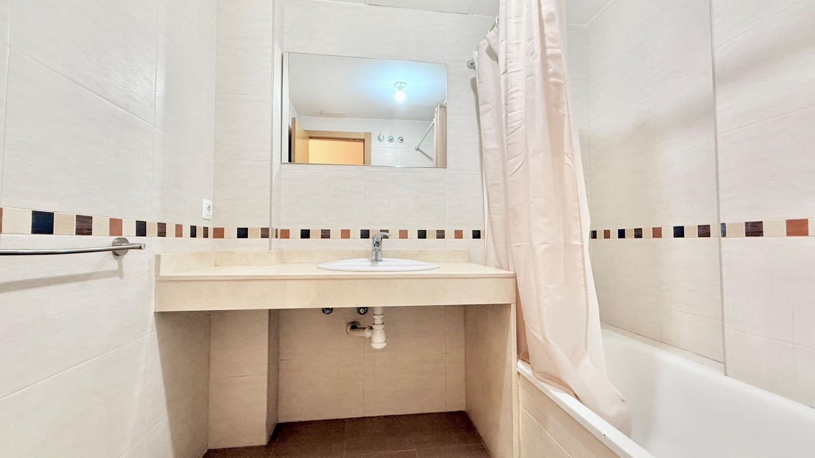 2 bedroom Flat for rent in Museros with garage - € 900 (Ref: 9449402)