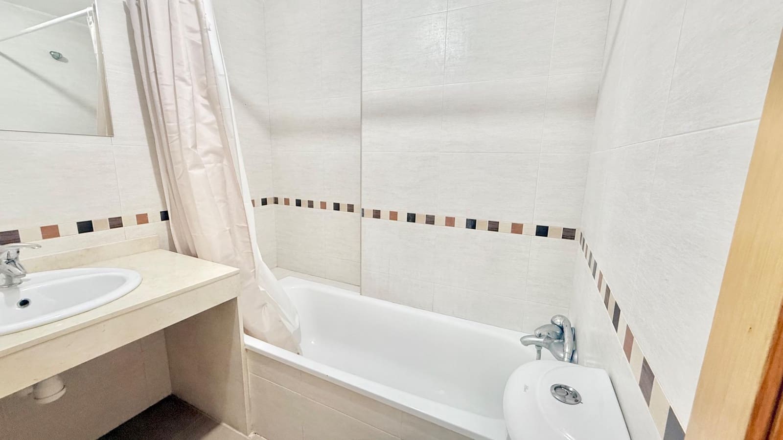 2 bedroom Flat for rent in Museros with garage - € 900 (Ref: 9449402)