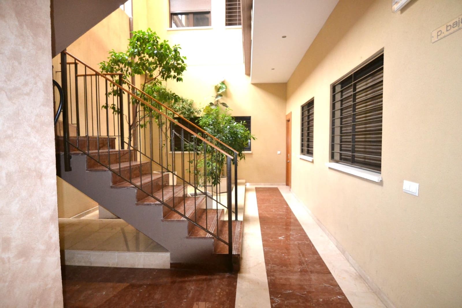 2 bedroom Flat for rent in Museros with garage - € 900 (Ref: 9449402)