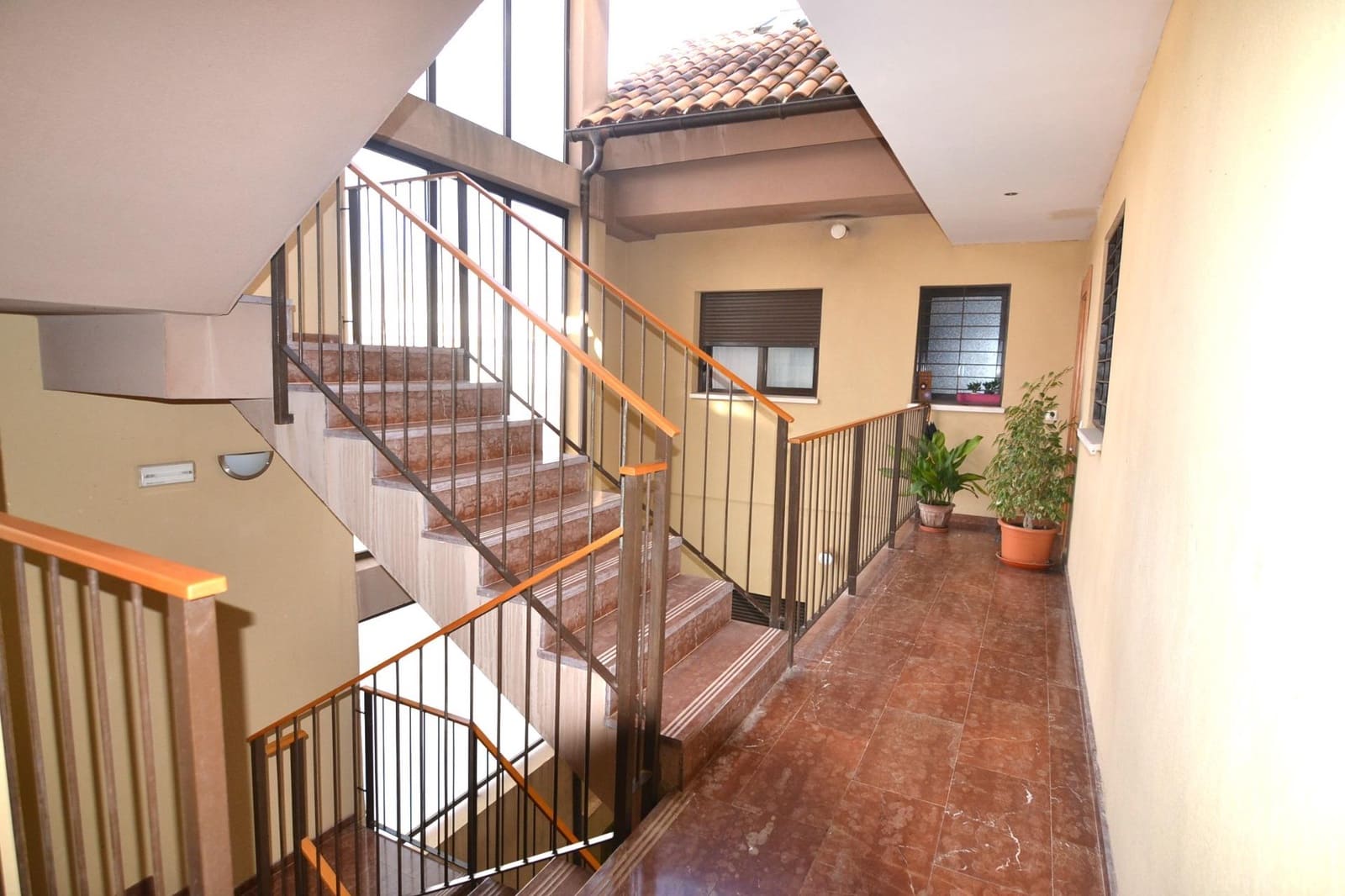 2 bedroom Flat for rent in Museros with garage - € 900 (Ref: 9449402)