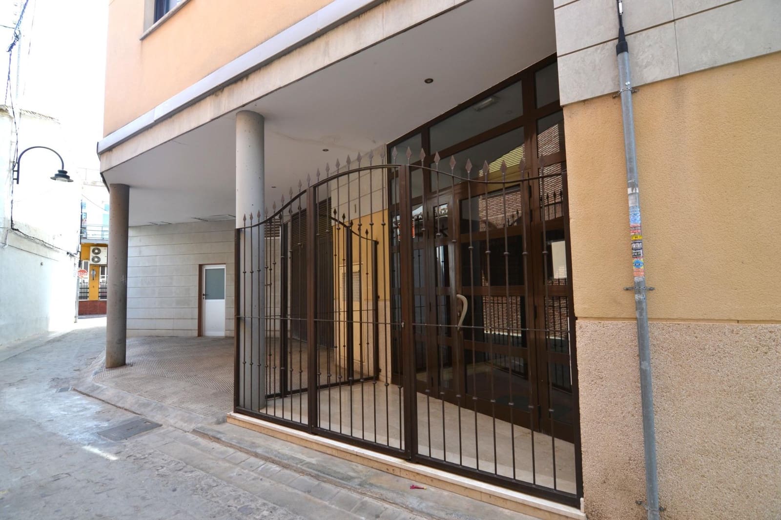 2 bedroom Flat for rent in Museros with garage - € 900 (Ref: 9449402)