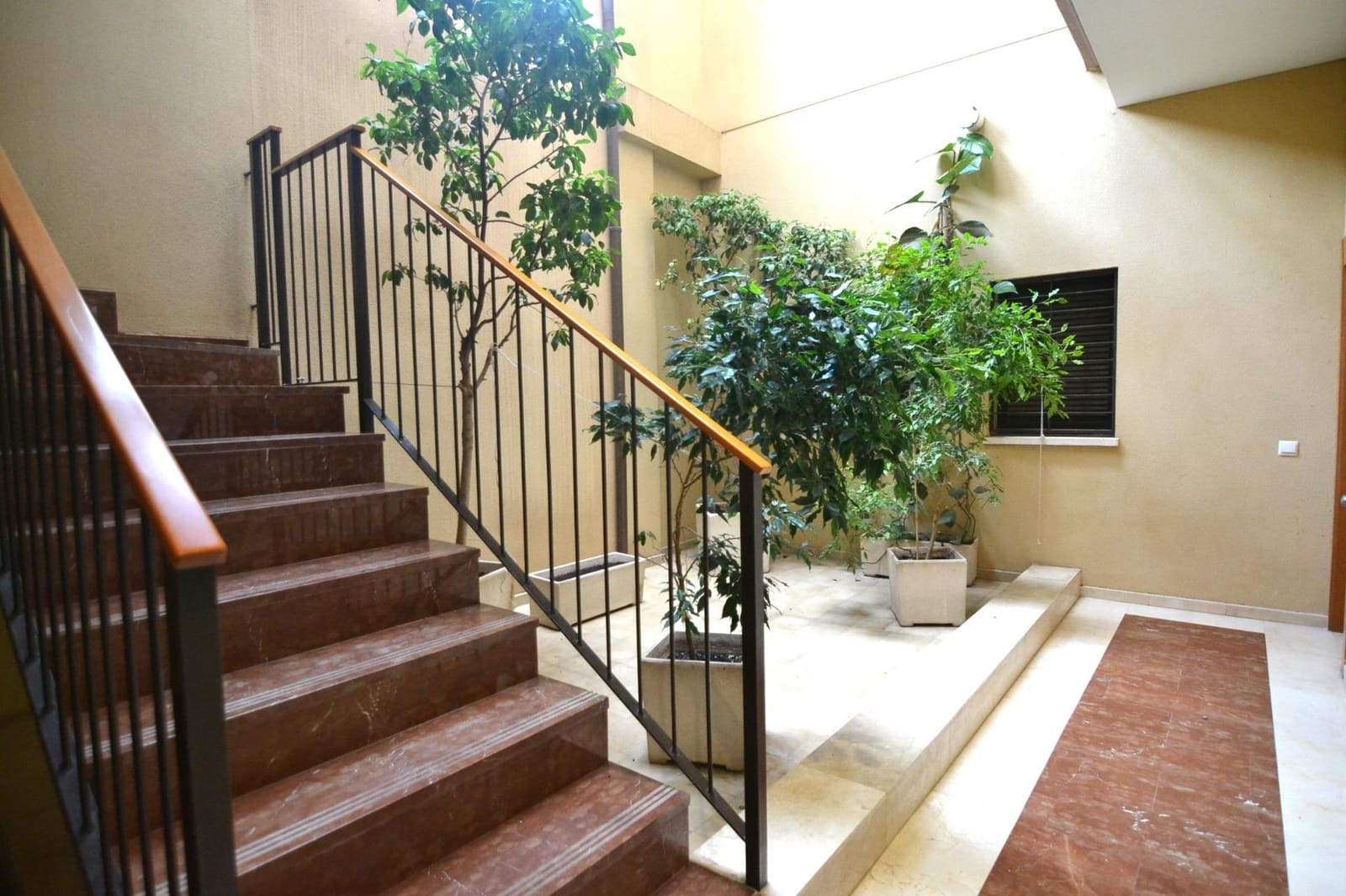 2 bedroom Flat for rent in Museros with garage - € 900 (Ref: 9449402)