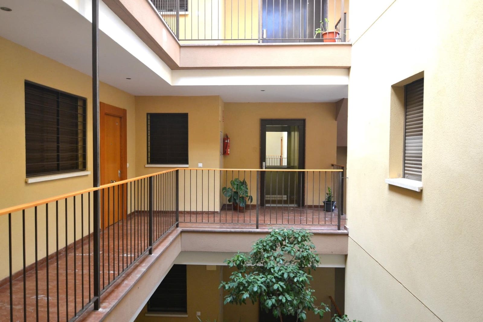 2 bedroom Flat for rent in Museros with garage - € 900 (Ref: 9449402)