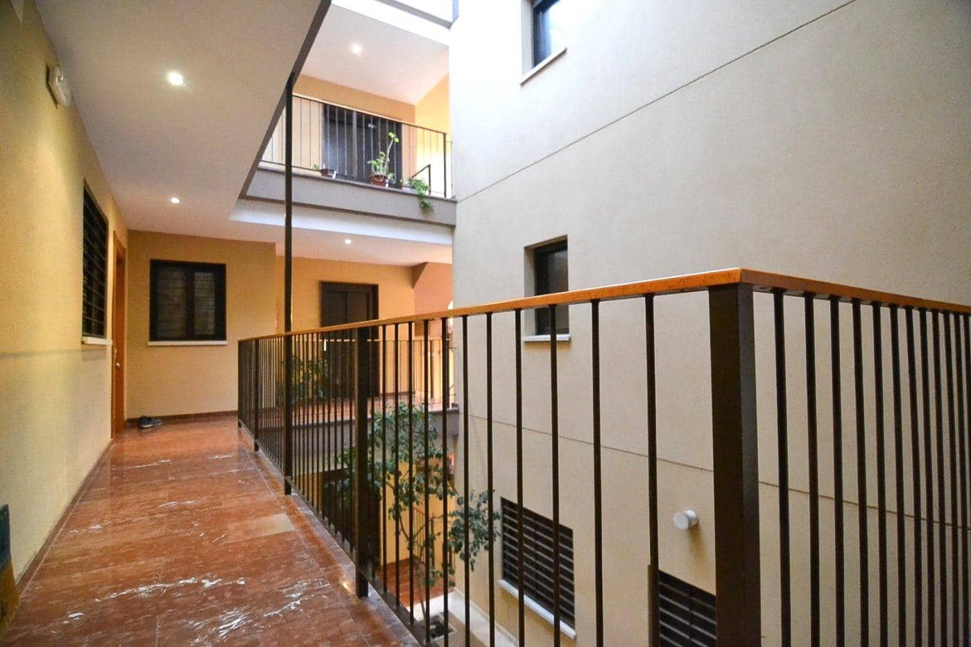 2 bedroom Flat for rent in Museros with garage - € 900 (Ref: 9449402)