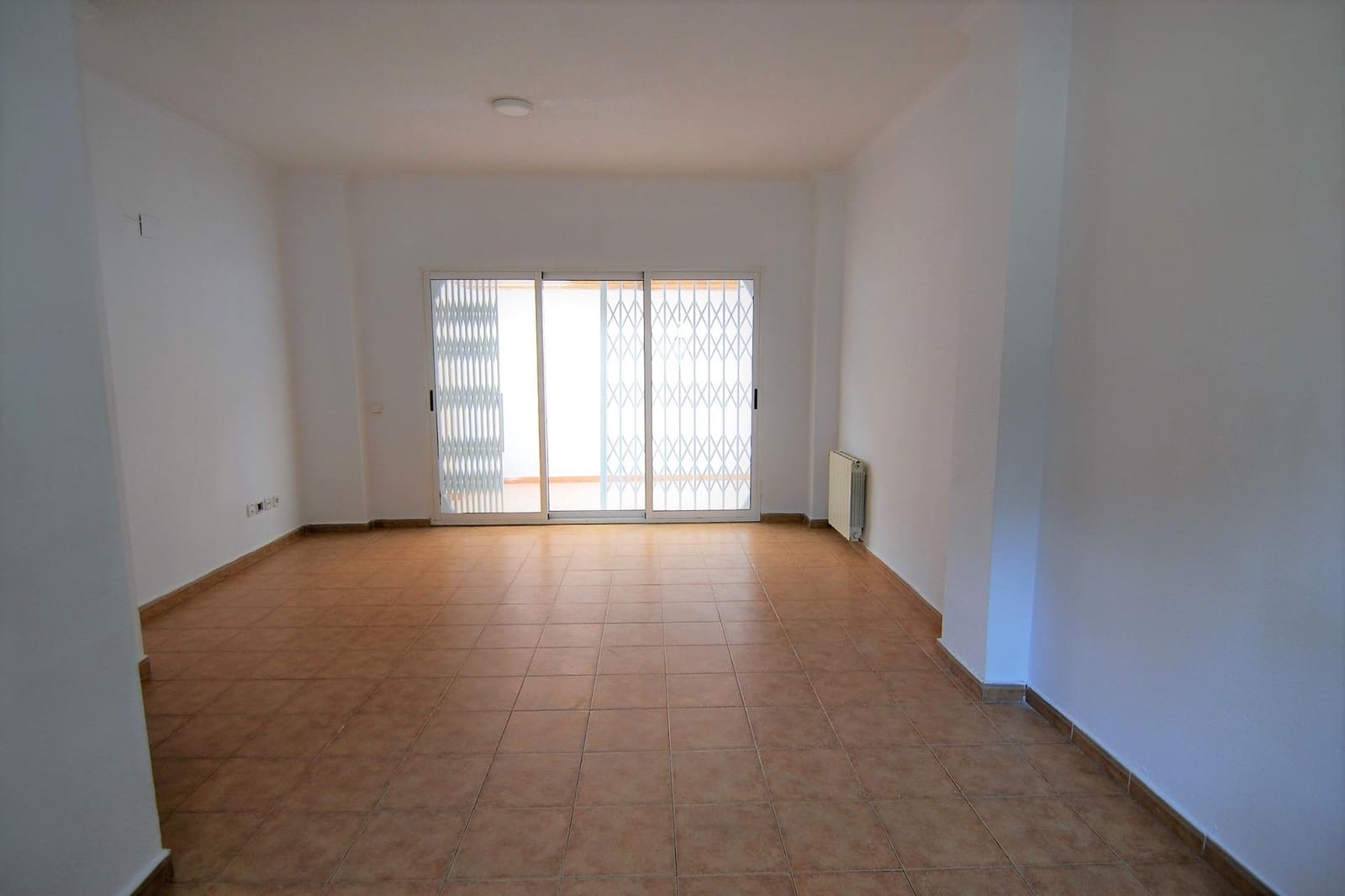 4 sypialnia Dom szeregowy do wynajęcia w Museros z garażem - 1 200 € (Ref: 9449403)