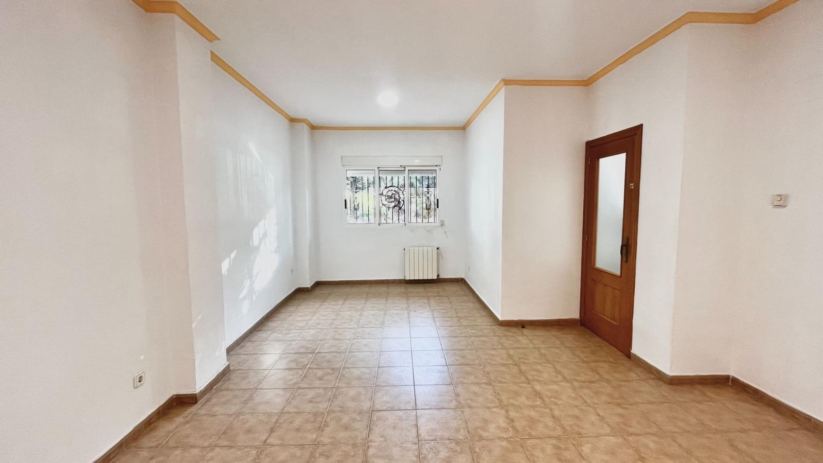 4 sypialnia Dom szeregowy do wynajęcia w Museros z garażem - 1 200 € (Ref: 9449403)