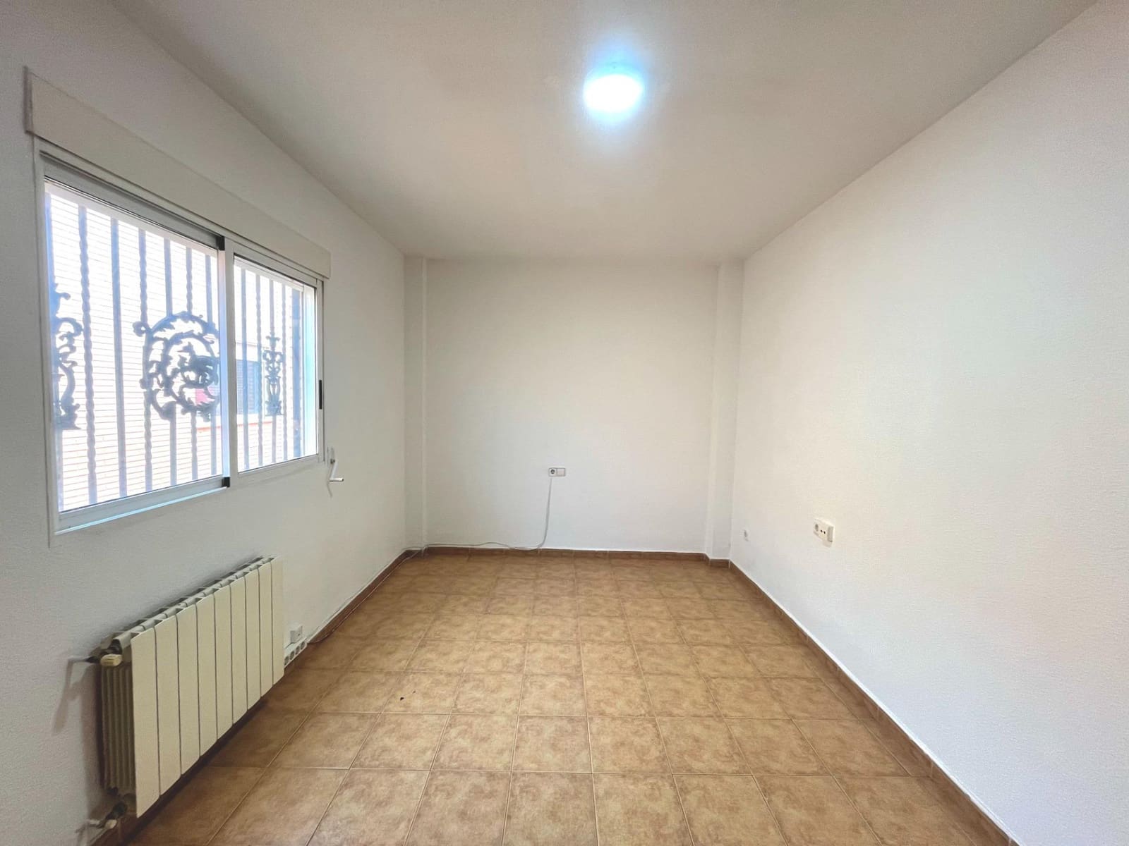 4 sypialnia Dom szeregowy do wynajęcia w Museros z garażem - 1 200 € (Ref: 9449403)