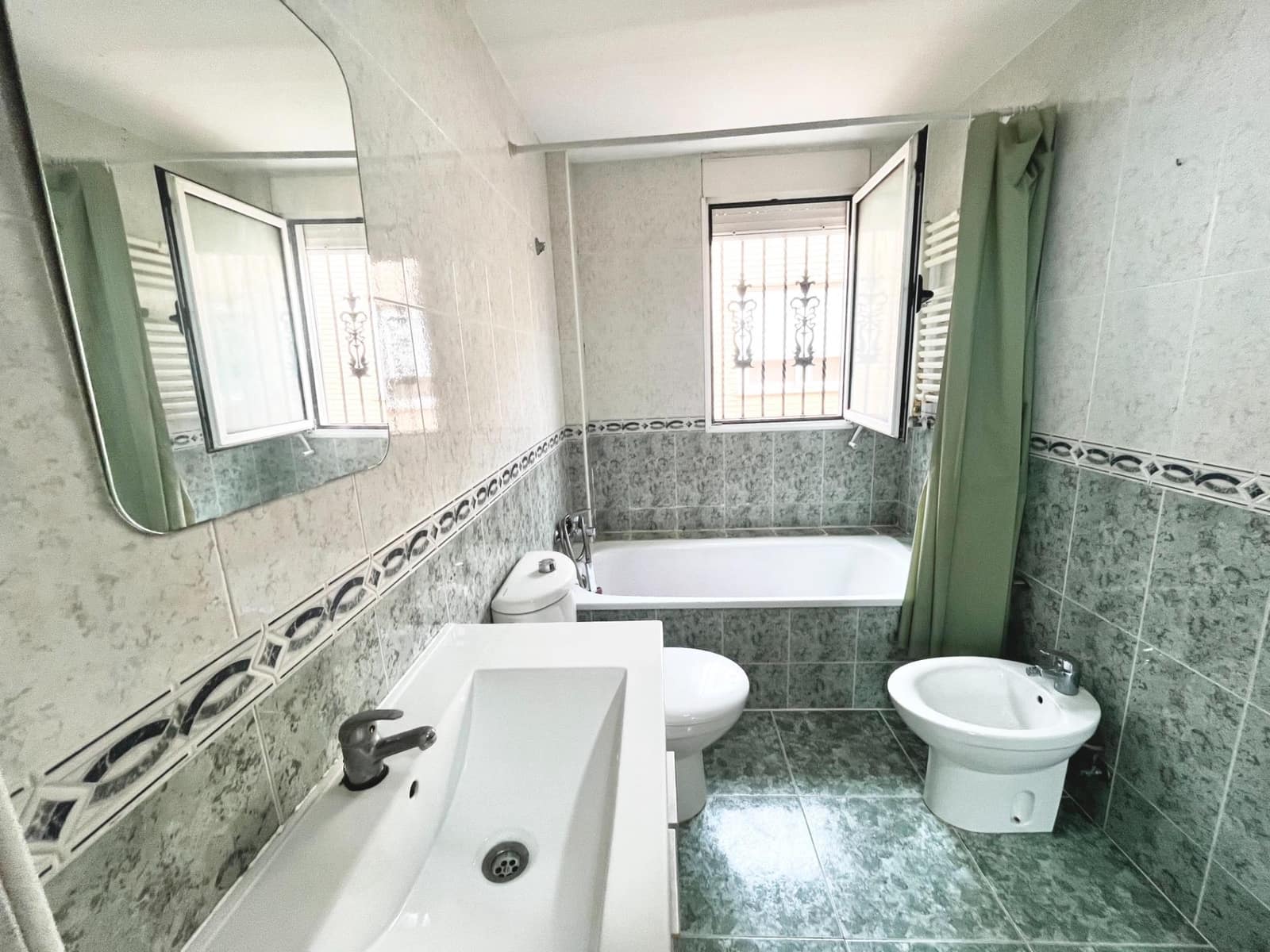 4 sypialnia Dom szeregowy do wynajęcia w Museros z garażem - 1 200 € (Ref: 9449403)