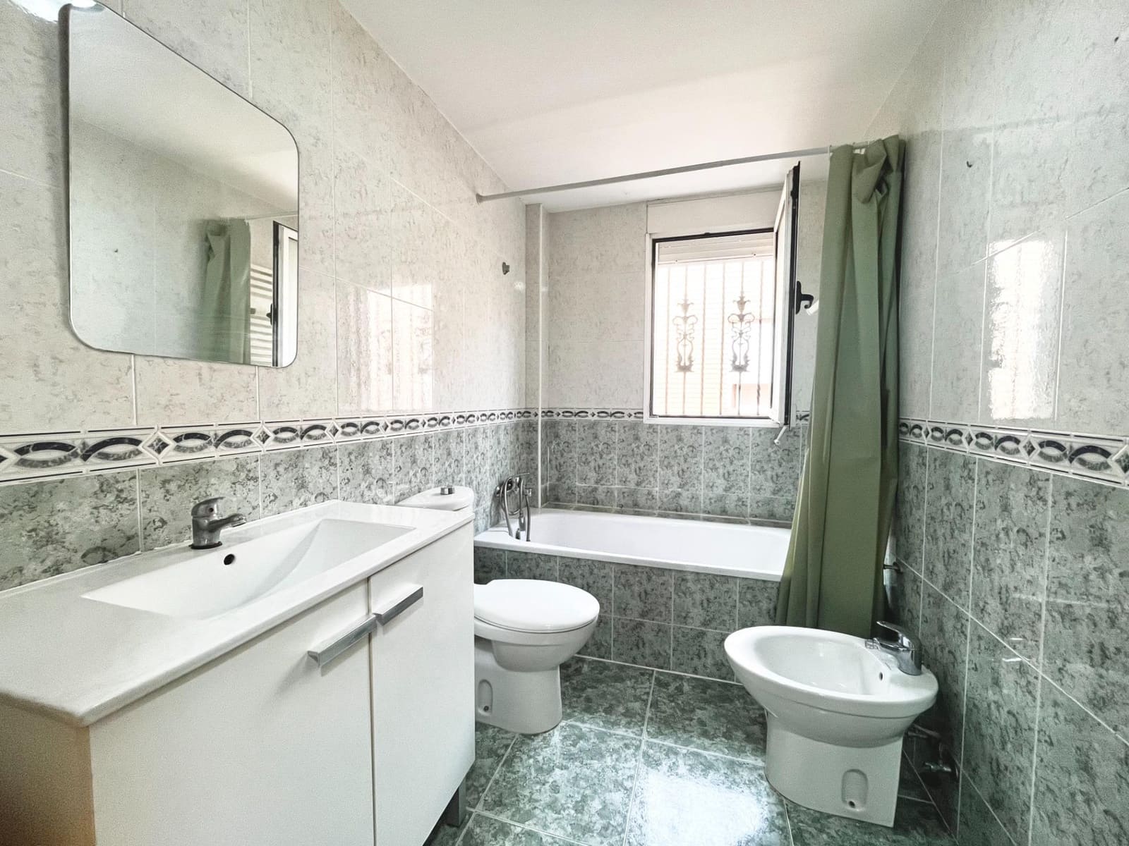 4 sypialnia Dom szeregowy do wynajęcia w Museros z garażem - 1 200 € (Ref: 9449403)