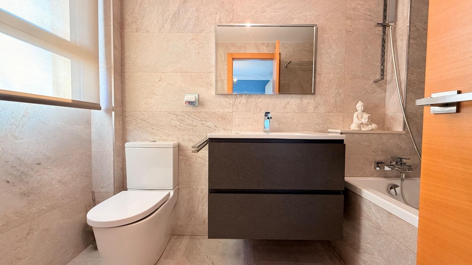 3 slaapkamer Rijtjeshuis te koop in Massamagrell met garage - € 349.900 (Ref: 9452233)