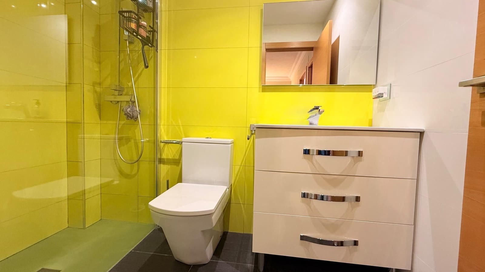 3 slaapkamer Rijtjeshuis te koop in Massamagrell met garage - € 349.900 (Ref: 9452233)