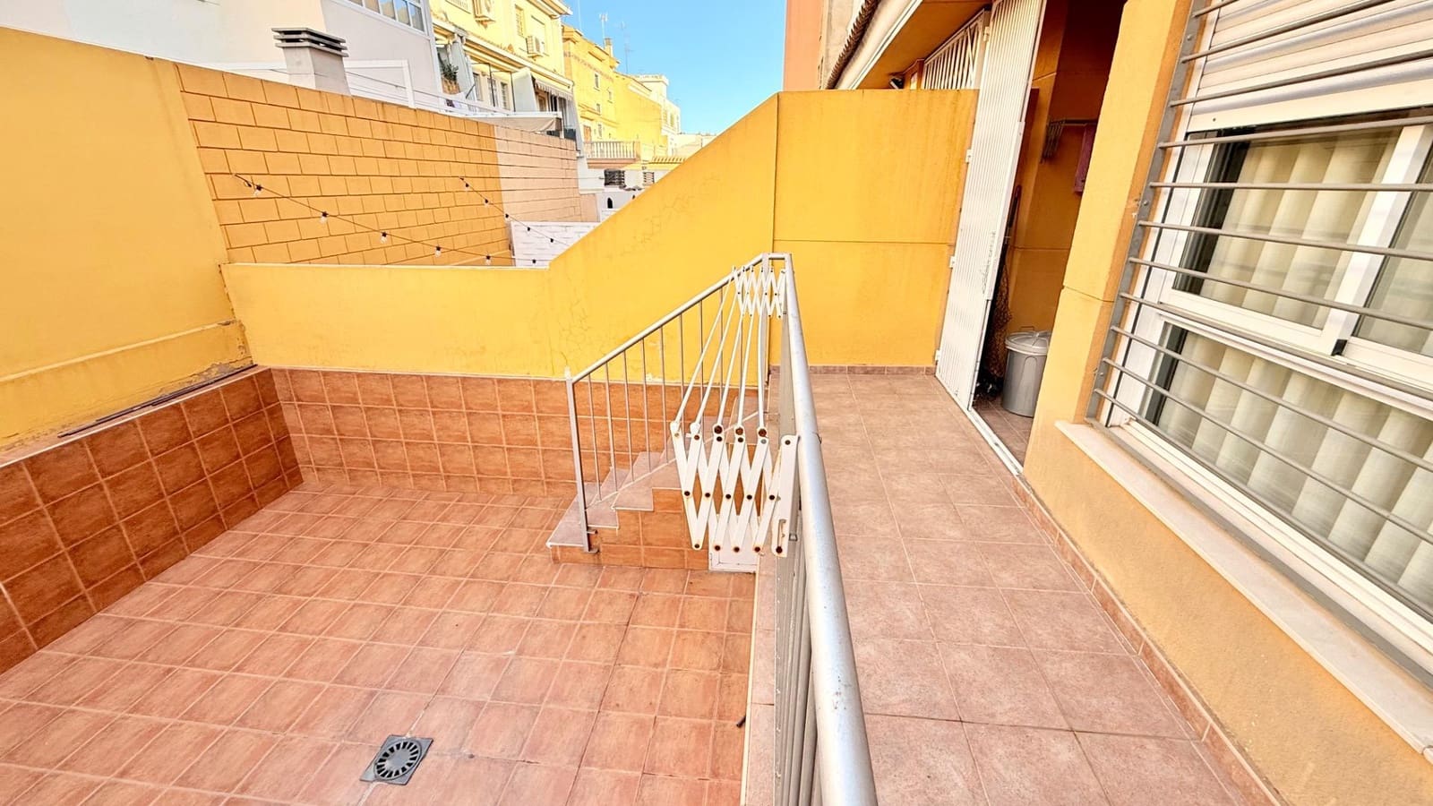 3 slaapkamer Rijtjeshuis te koop in Massamagrell met garage - € 349.900 (Ref: 9452233)