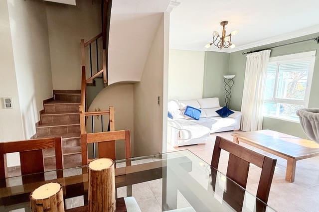 Adosado de 3 habitaciones en Massamagrell en venta con garaje - 349.900 € (Ref: 9452233)