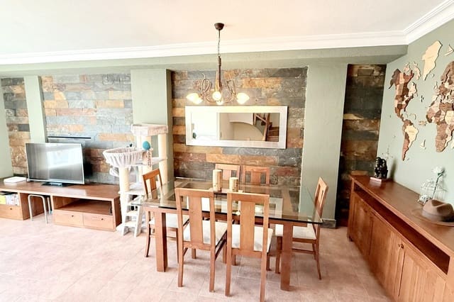 Adosado de 3 habitaciones en Massamagrell en venta con garaje - 349.900 € (Ref: 9452233)