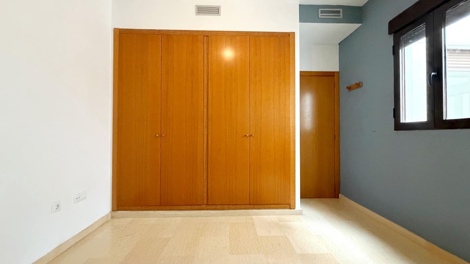 2 bedroom Flat for rent in Museros - € 900 (Ref: 9536034)